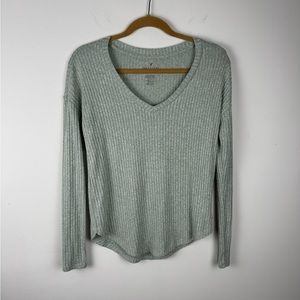 American Eagle Soft & Sexy Rib Long Sleeve V Neck Shirt Size SP Sage Green